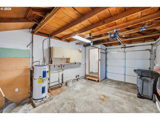 1243 Ne 9TH Ave, Mc Minnville, OR 97128