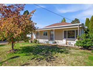 1243 Ne 9TH Ave, Mc Minnville, OR 97128