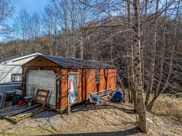 1766 Hwy 1162, West Liberty, KY 41472