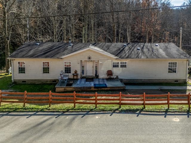 1766 Hwy 1162, West Liberty, KY 41472