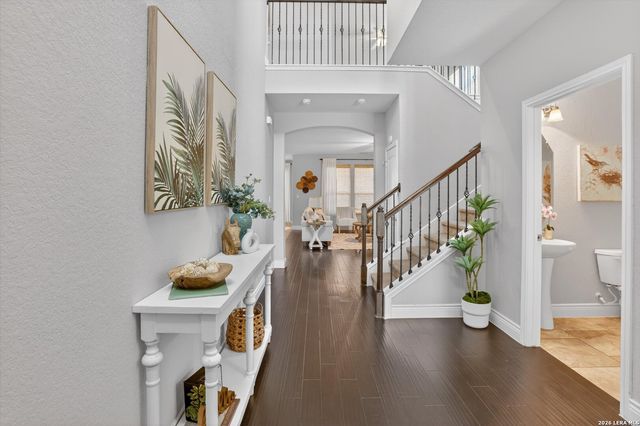 7407 Valle Msn, Boerne, TX 78015