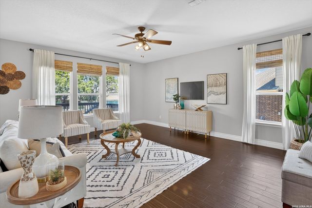 7407 Valle Msn, Boerne, TX 78015