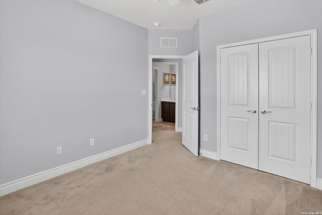 7407 Valle Msn, Boerne, TX 78015