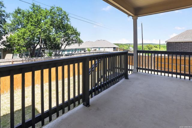 7407 Valle Msn, Boerne, TX 78015