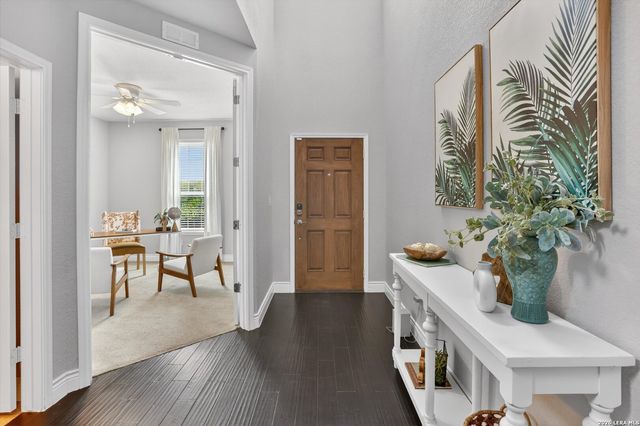 7407 Valle Msn, Boerne, TX 78015