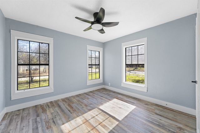 3841 Avenue M, Fort Worth, TX 76105