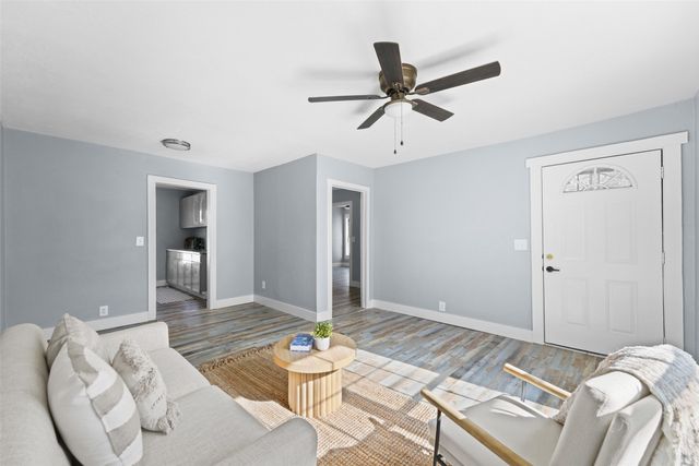 3841 Avenue M, Fort Worth, TX 76105