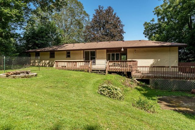 5094 SAFFORD Boulevard, Rockford, IL 61101
