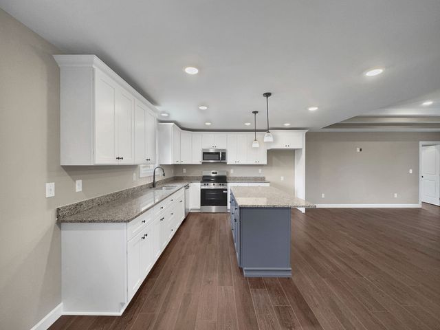 303 Cassie Dr, Lafayette, TN 37083