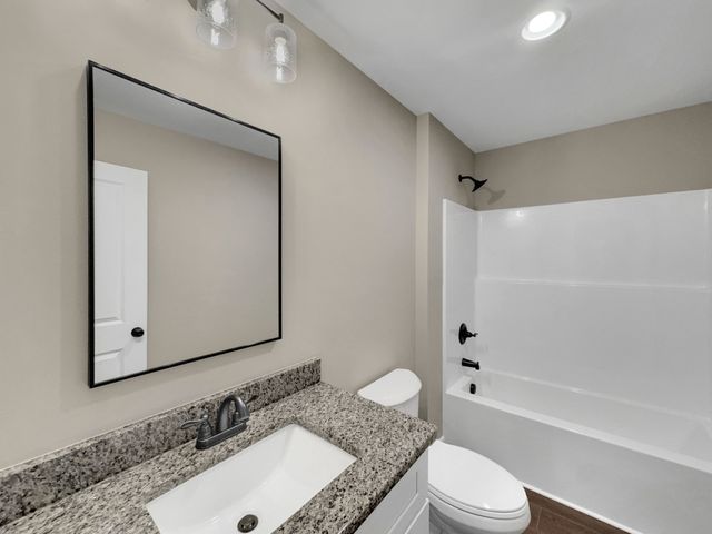 303 Cassie Dr, Lafayette, TN 37083