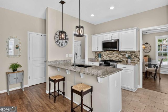 153 Churchcliff Drive, Woodstock, GA 30188