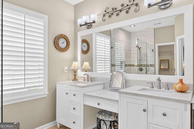153 Churchcliff Drive, Woodstock, GA 30188