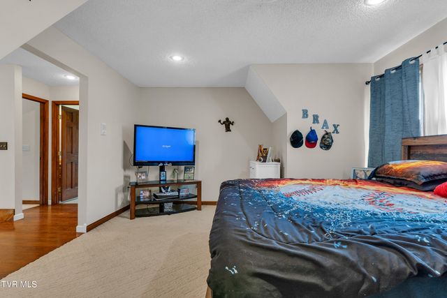 620 Northeast 2nd Street, Coeburn, VA 24230