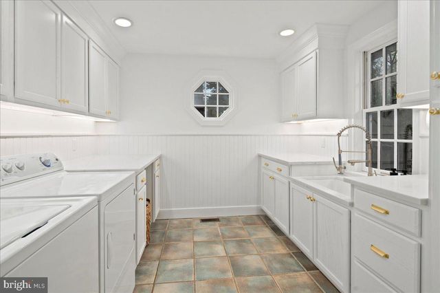 1035 OLD GULPH RD, Bryn Mawr, PA 19010