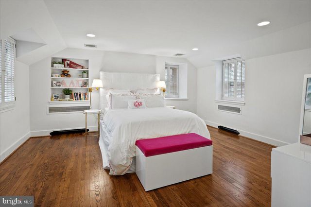 1035 OLD GULPH RD, Bryn Mawr, PA 19010
