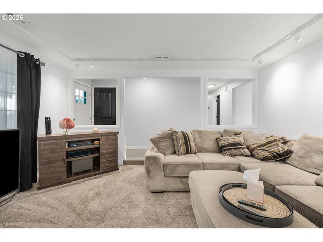 4500 Ne 49TH St, Vancouver, WA 98661