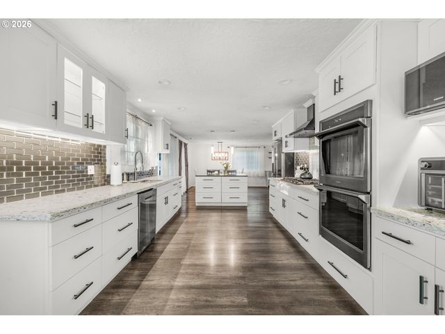 4500 Ne 49TH St, Vancouver, WA 98661