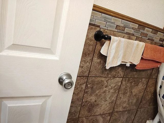 2710 Fernwood Avenue, Dallas, TX 75216