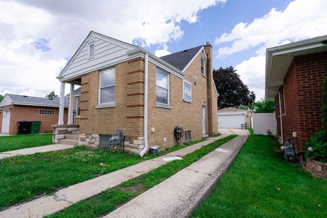 1635 Downing Avenue, Westchester, IL 60154