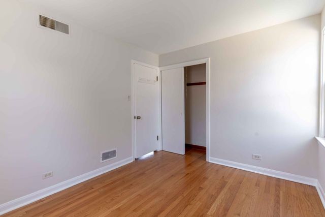 1635 Downing Avenue, Westchester, IL 60154