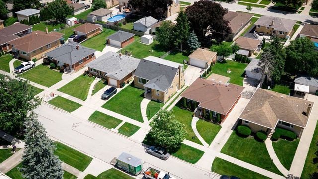 1635 Downing Avenue, Westchester, IL 60154