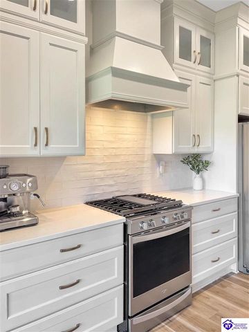 102 Kentucky Oaks Trail, Elizabethtown, KY 42701