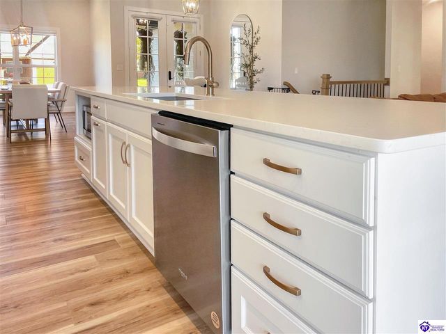 102 Kentucky Oaks Trail, Elizabethtown, KY 42701