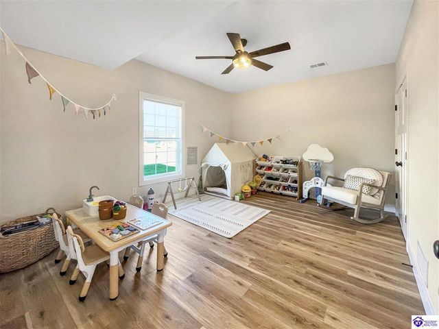 102 Kentucky Oaks Trail, Elizabethtown, KY 42701