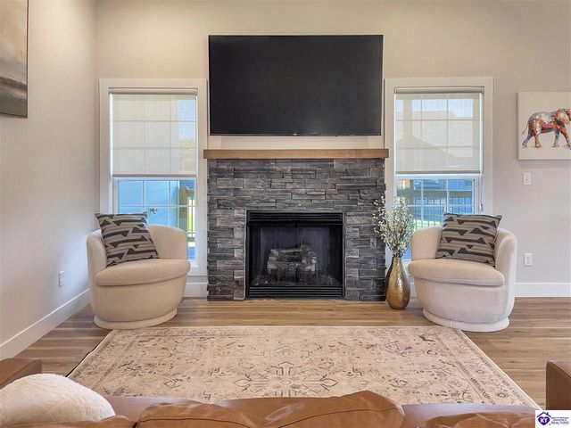 102 Kentucky Oaks Trail, Elizabethtown, KY 42701