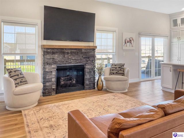 102 Kentucky Oaks Trail, Elizabethtown, KY 42701