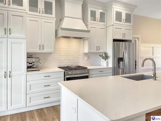 102 Kentucky Oaks Trail, Elizabethtown, KY 42701