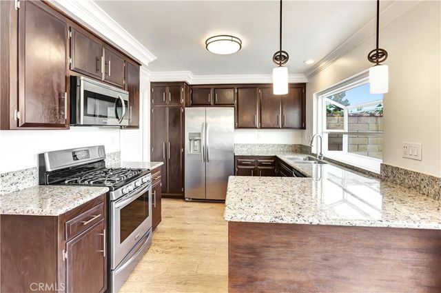 6907 Orangewood, Cypress, CA 90630