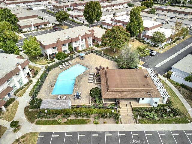 6907 Orangewood, Cypress, CA 90630