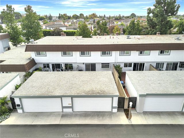 6907 Orangewood, Cypress, CA 90630