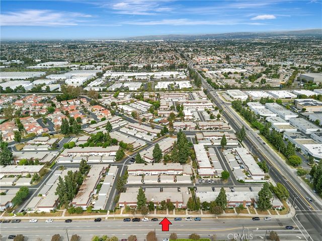 6907 Orangewood, Cypress, CA 90630