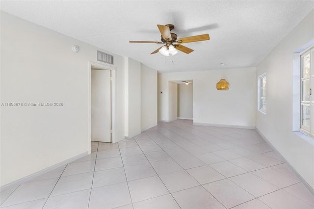 1701 Washington St 304, Hollywood, FL 33020