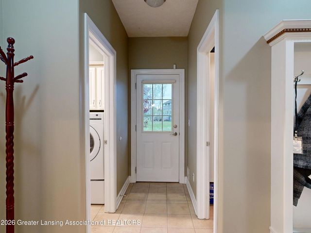 141 Twin Ponds Lane, Okemos, MI 48864