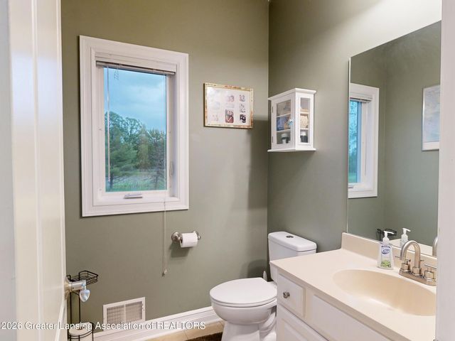 141 Twin Ponds Lane, Okemos, MI 48864