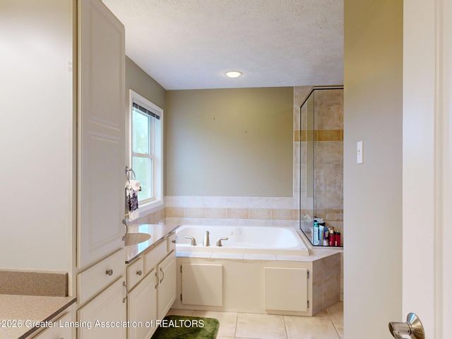 141 Twin Ponds Lane, Okemos, MI 48864