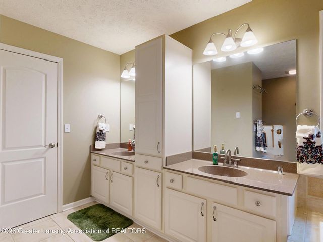 141 Twin Ponds Lane, Okemos, MI 48864