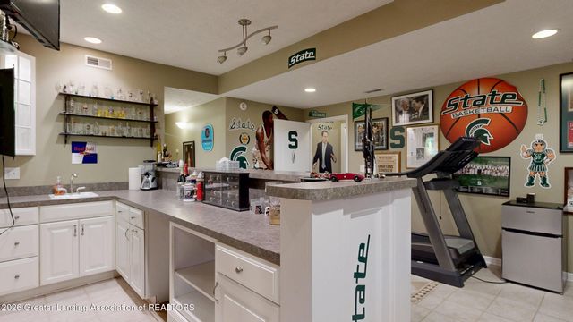 141 Twin Ponds Lane, Okemos, MI 48864