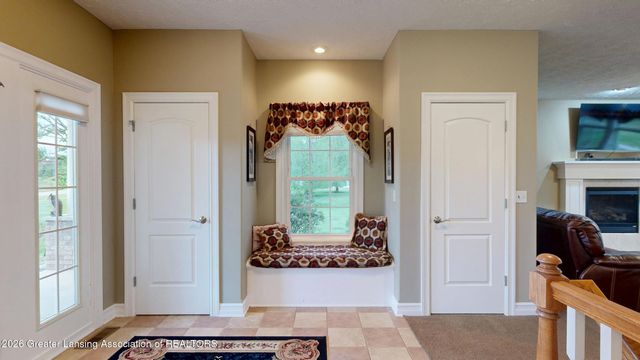 141 Twin Ponds Lane, Okemos, MI 48864