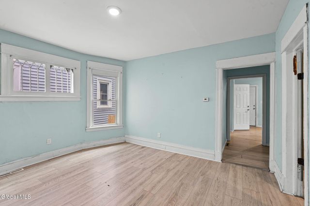 114 Victory Avenue, Schenectady, NY 12307