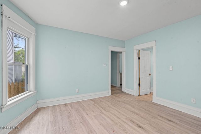 114 Victory Avenue, Schenectady, NY 12307