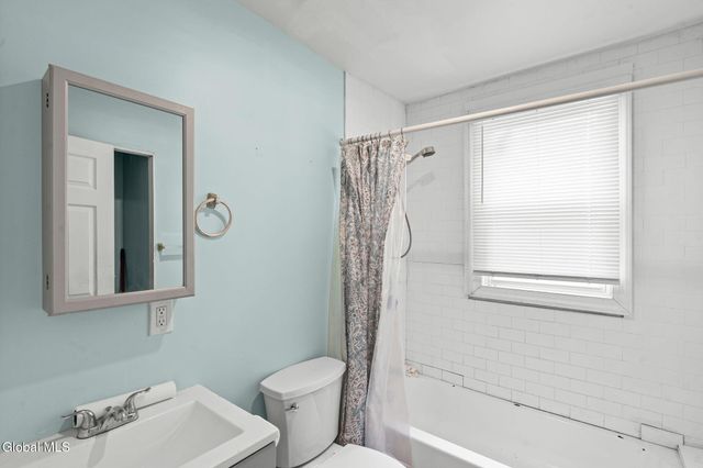 114 Victory Avenue, Schenectady, NY 12307