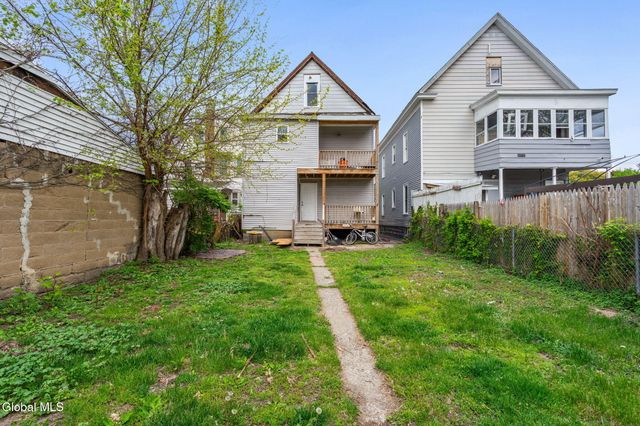 114 Victory Avenue, Schenectady, NY 12307