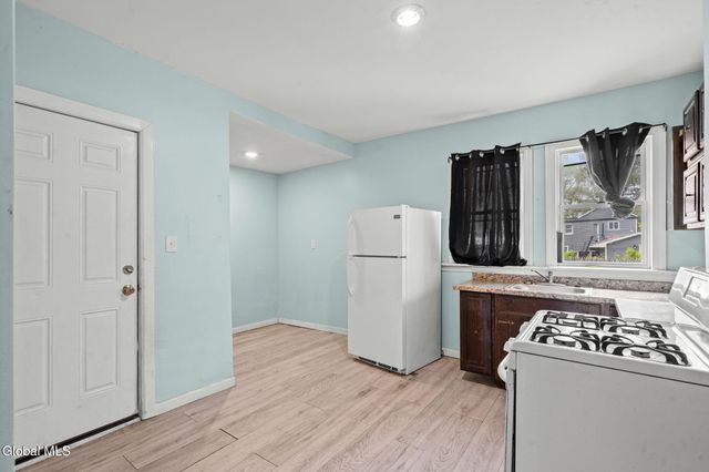 114 Victory Avenue, Schenectady, NY 12307