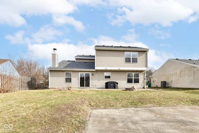 18510 Harvest Meadows Drive E, Westfield, IN 46074