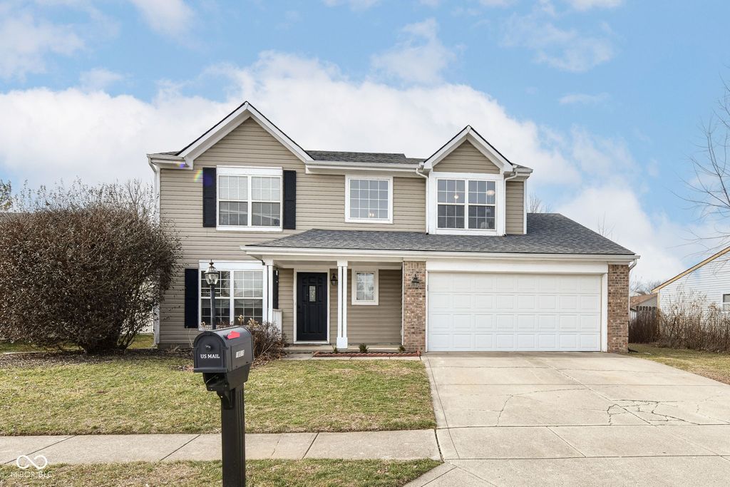 18510 Harvest Meadows Drive E, Westfield, IN 46074
