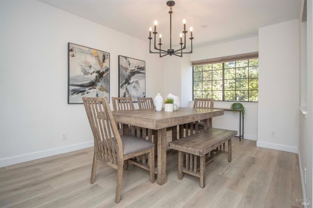 230 Pelican Ln, Novato, CA 94949